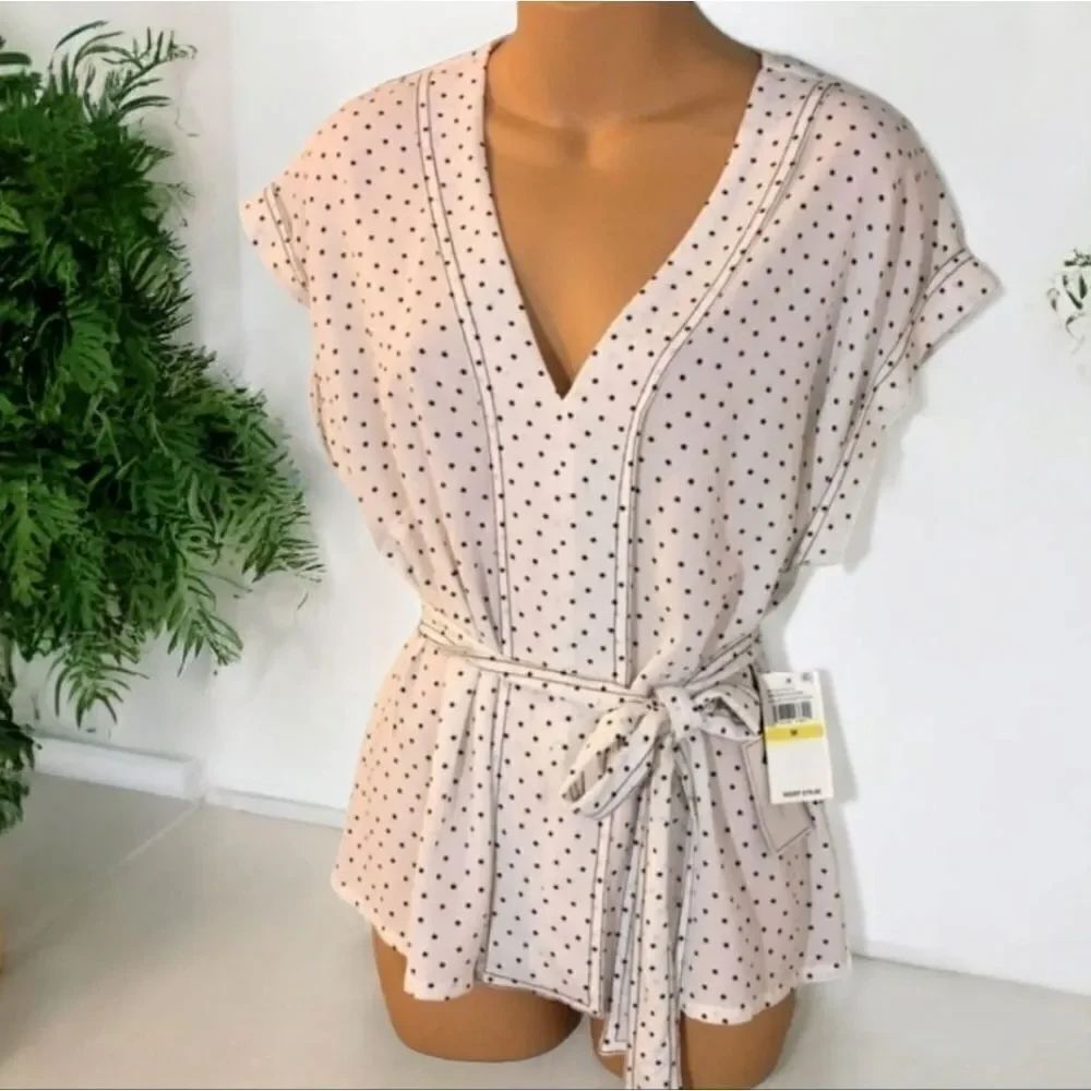 1. State White and Orange Polka-dot V-neck Blouse Topā3x
